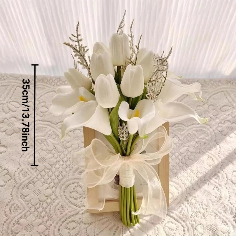 White Artificial Calla Lily Holding Flower Bouquet Bridal Wedding Bouquet Wedding Photography Prop Party Ceremony Anniversary